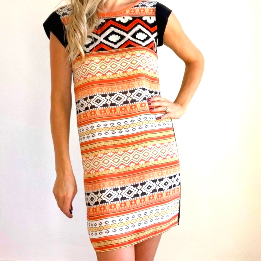 THML Aztec Tribal Short Sleeve Tunic Dress xs